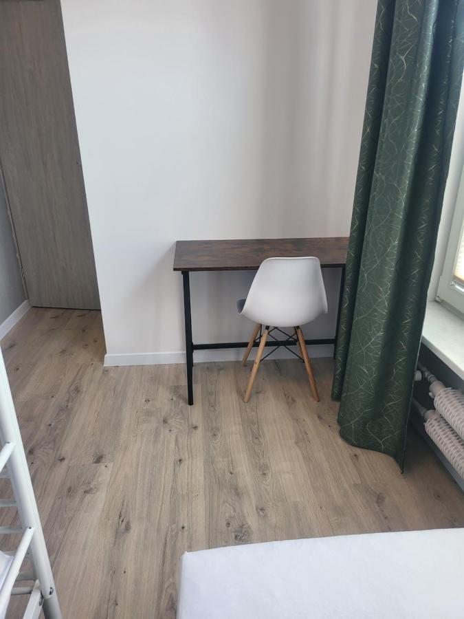 Rooms4Rest Wiertnicza - Private Rooms For Tourists - Atr Consulting Sp, Z O,O, Warschau Exterior foto