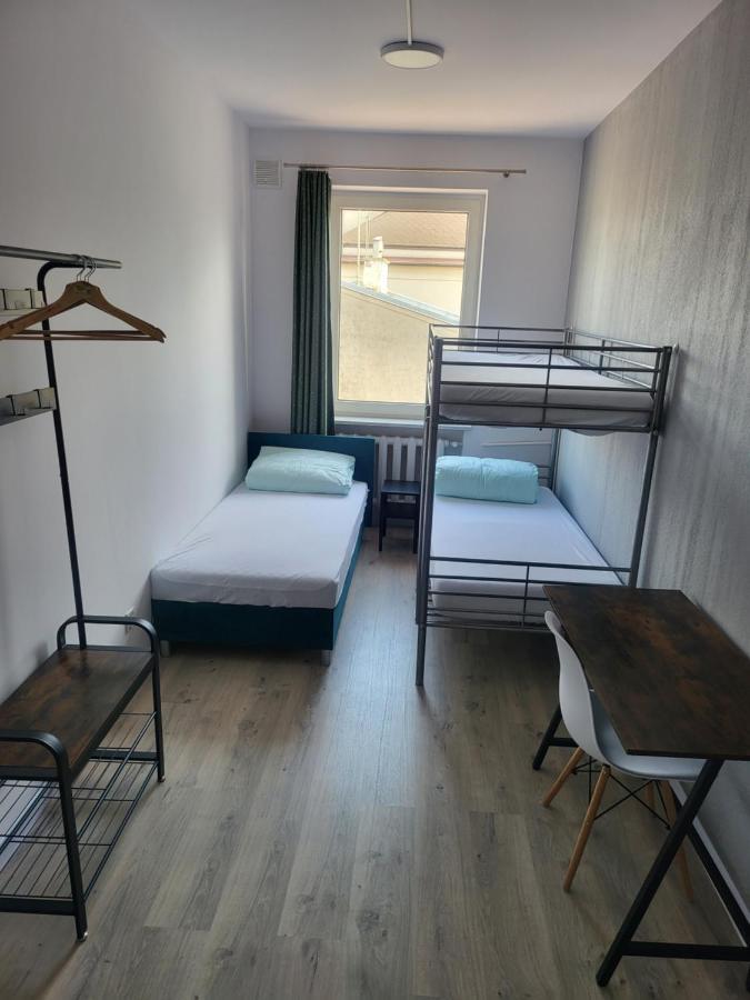 Rooms4Rest Wiertnicza - Private Rooms For Tourists - Atr Consulting Sp, Z O,O, Warschau Exterior foto
