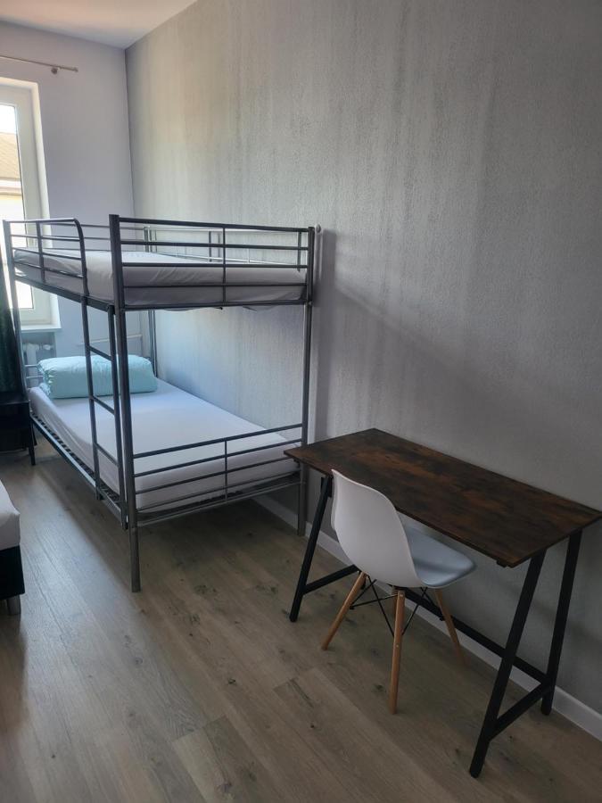 Rooms4Rest Wiertnicza - Private Rooms For Tourists - Atr Consulting Sp, Z O,O, Warschau Exterior foto