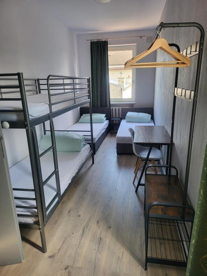 Rooms4Rest Wiertnicza - Private Rooms For Tourists - Atr Consulting Sp, Z O,O, Warschau Exterior foto