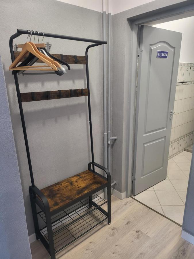 Rooms4Rest Wiertnicza - Private Rooms For Tourists - Atr Consulting Sp, Z O,O, Warschau Exterior foto