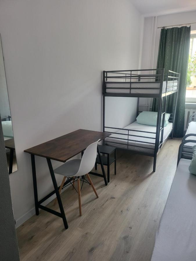 Rooms4Rest Wiertnicza - Private Rooms For Tourists - Atr Consulting Sp, Z O,O, Warschau Exterior foto