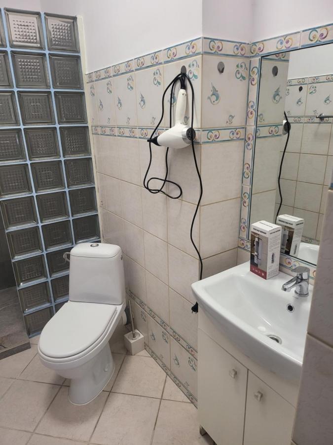 Rooms4Rest Wiertnicza - Private Rooms For Tourists - Atr Consulting Sp, Z O,O, Warschau Exterior foto
