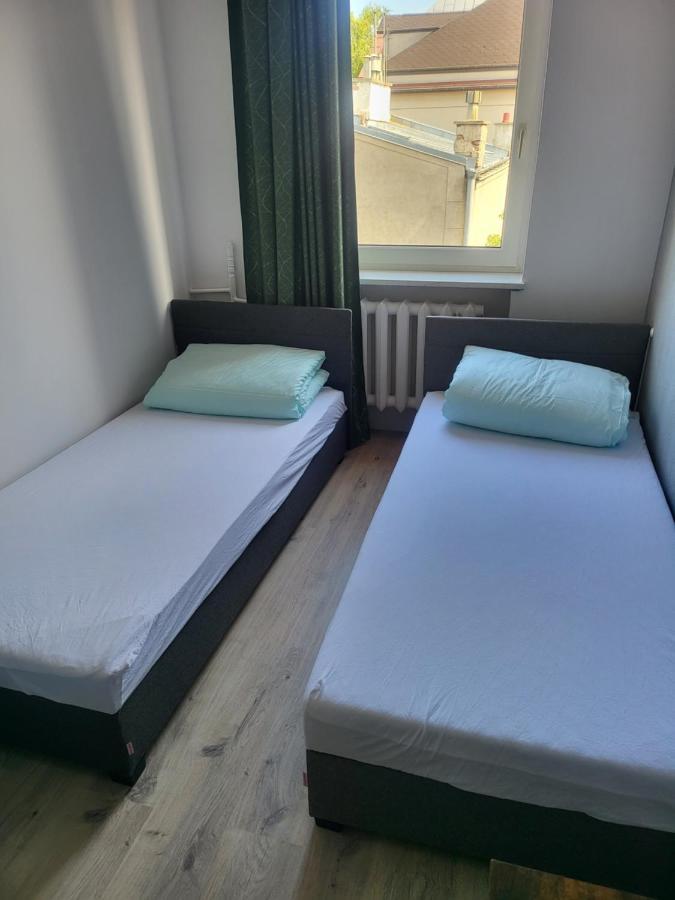 Rooms4Rest Wiertnicza - Private Rooms For Tourists - Atr Consulting Sp, Z O,O, Warschau Exterior foto