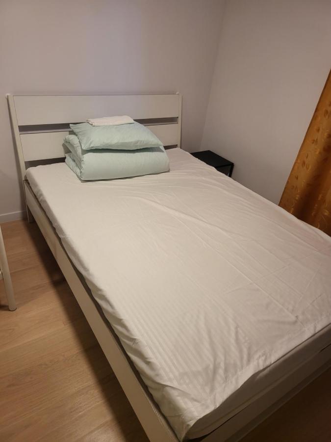 Rooms4Rest Wiertnicza - Private Rooms For Tourists - Atr Consulting Sp, Z O,O, Warschau Exterior foto