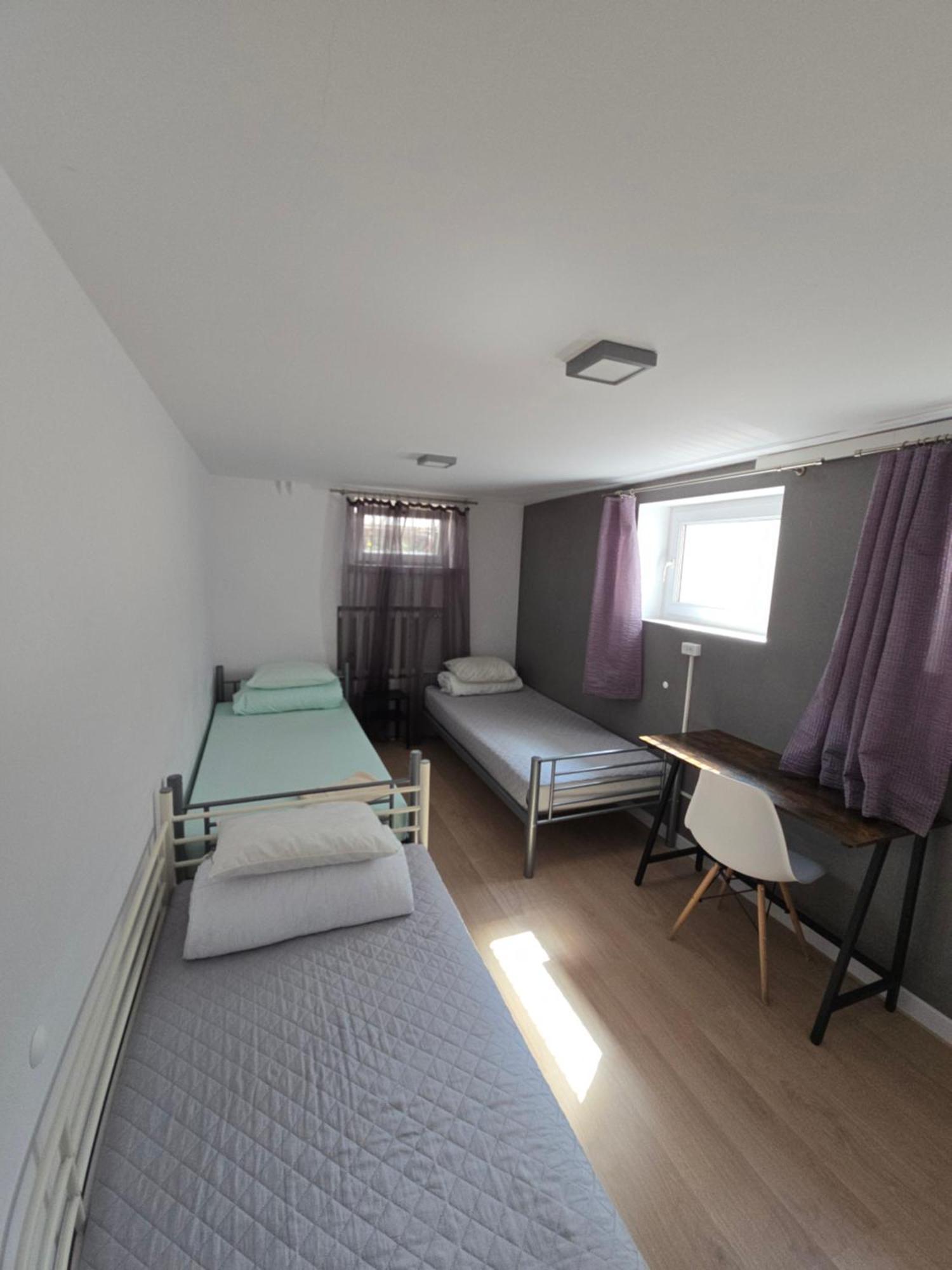Rooms4Rest Wiertnicza - Private Rooms For Tourists - Atr Consulting Sp, Z O,O, Warschau Exterior foto